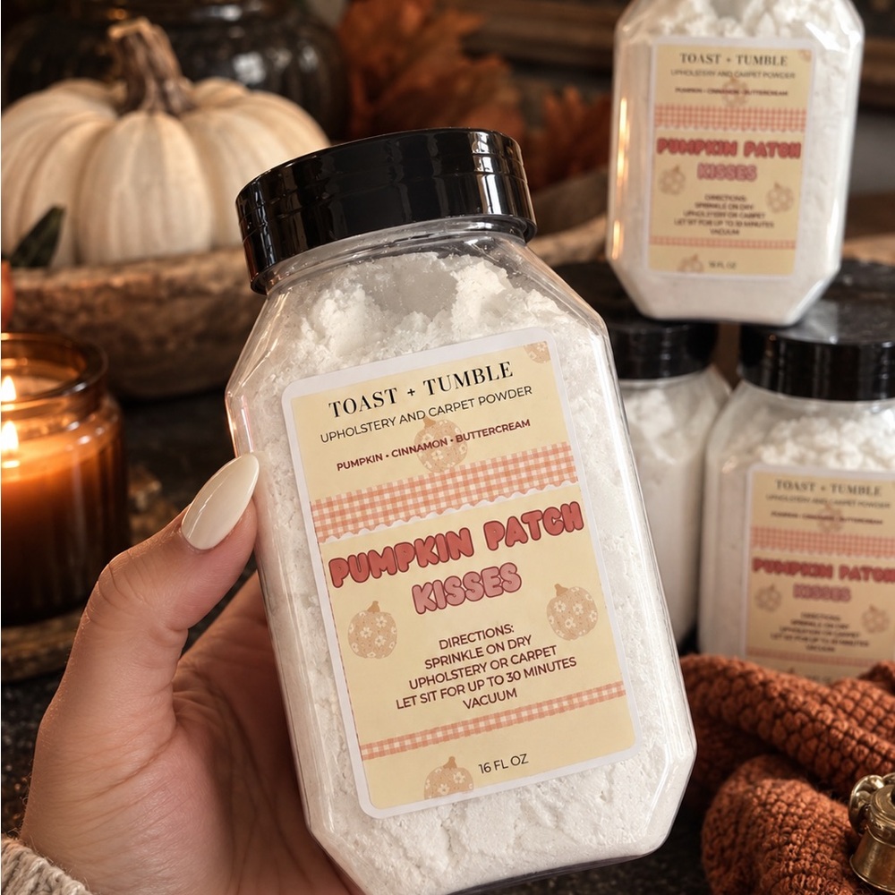 Pumpkin Patch Kisses Upholstery & Carpet Powder - White